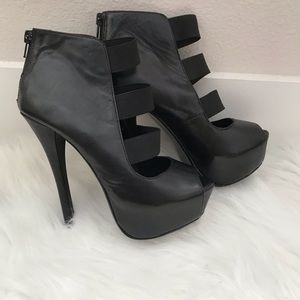 Steve Madden Black Heeled Peep Toe Boots
